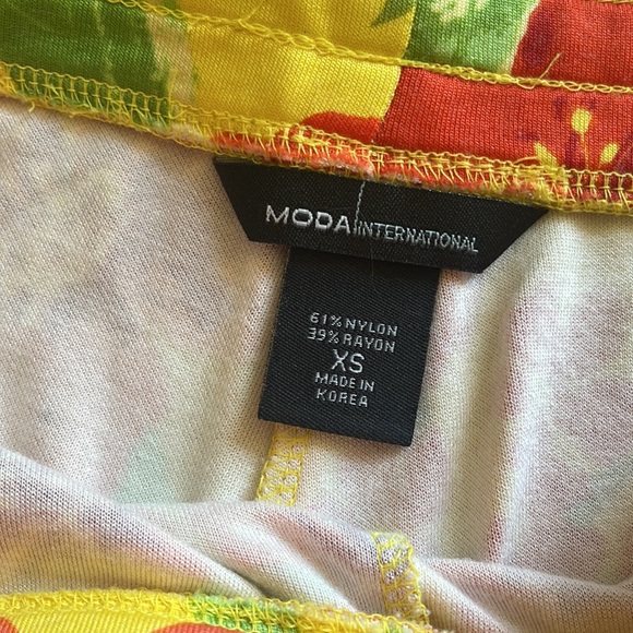 PANTS - Floral - Drawstring Waist - Picture 4 of 6